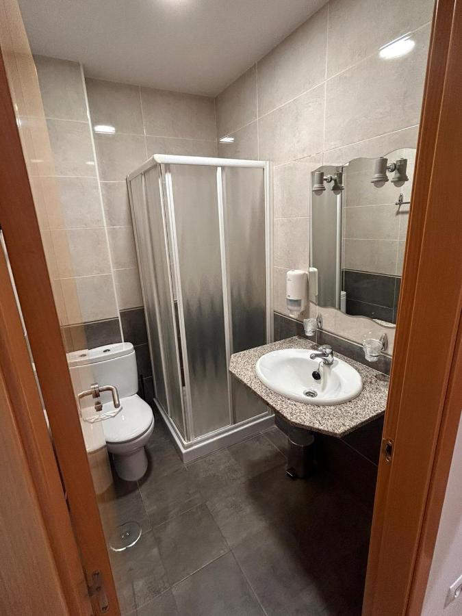 Hostal Restaurante Aqua Ourense Extérieur photo